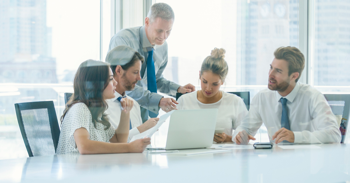 ¿Trabajas en Regulatory & Compliance y quieres seguir impulsando tus habilidades, pero no sabes cómo hacerlo?